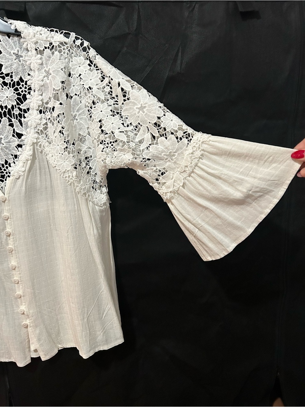NEW Boho White Crochet Lace V-Neck Button-Front Flowy Women’s Summer Top - Picture 3 of 11